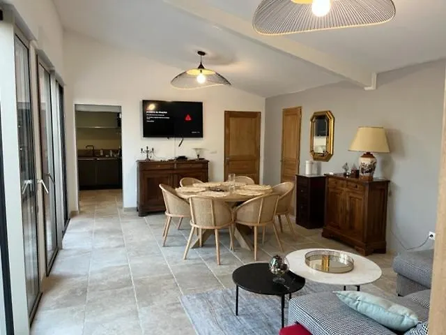 Willa Le Mazet De Fabrègues